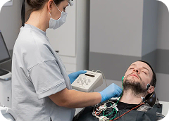 Головные боли, напряжение мышц лица и шеи?